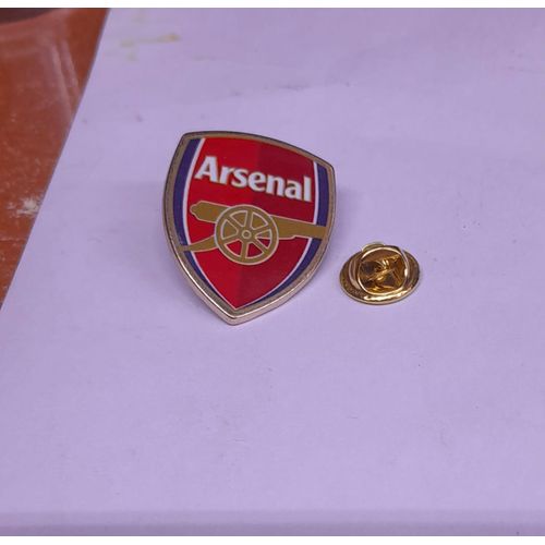 Arsenal F.C. official merchandise crest pin badge