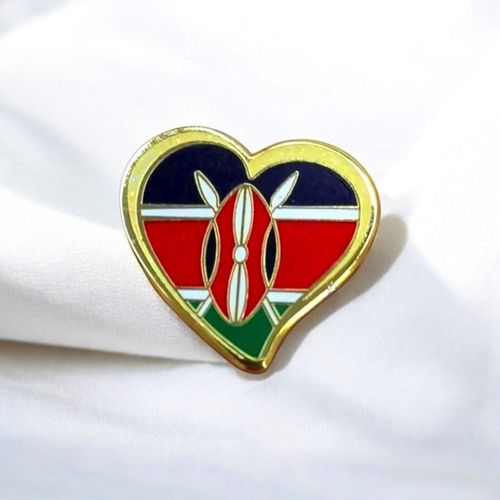Gk Heart-Shaped Kenya Flag Lapel Pin – Gold Finish, Patriotic Love for Kenya Badge, Uniq…